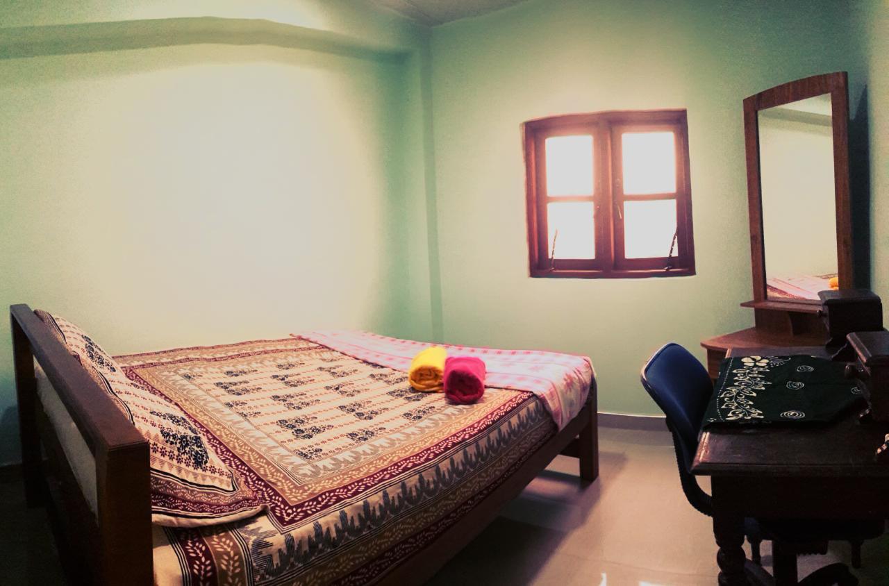 Apple Sara Home Stay Kandy Exterior foto
