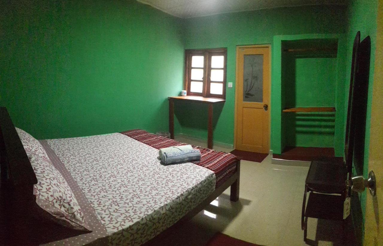Apple Sara Home Stay Kandy Exterior foto